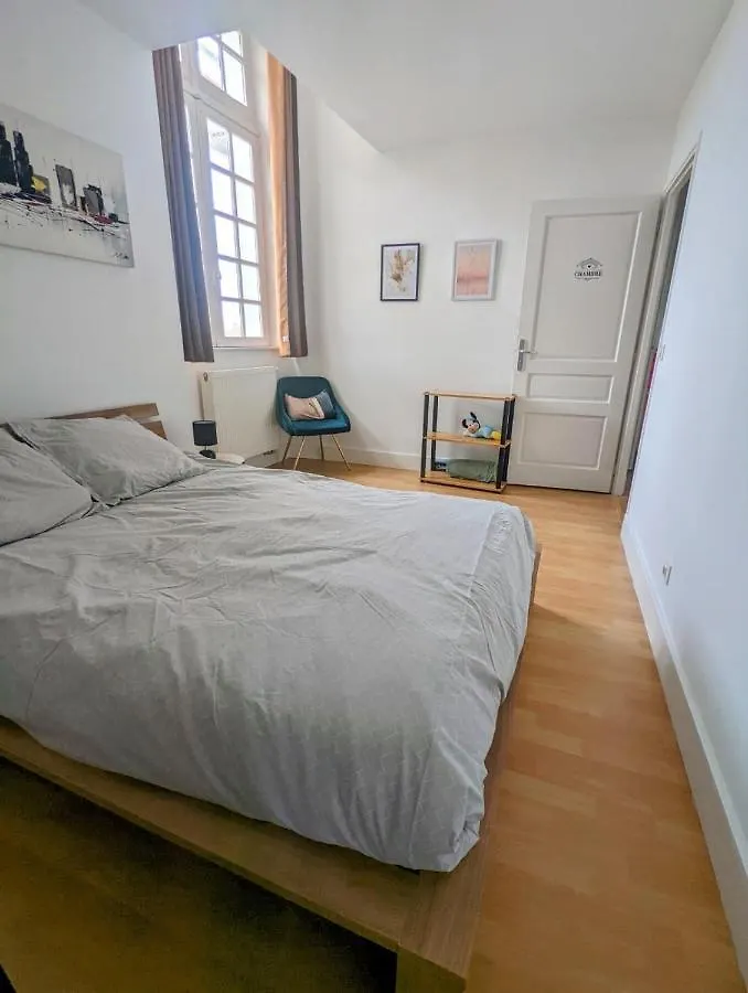 Auch 3 Chambres,120 M2 Au Calme Et En Ville !!!