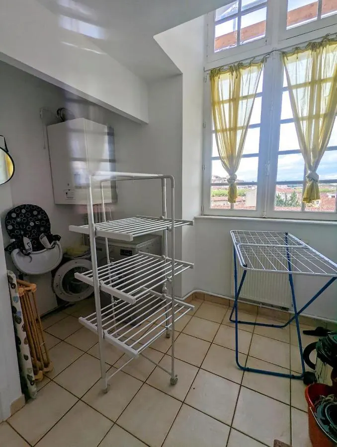 Apartment Auch 3 Chambres,120 M2 Au Calme Et En Ville !!!